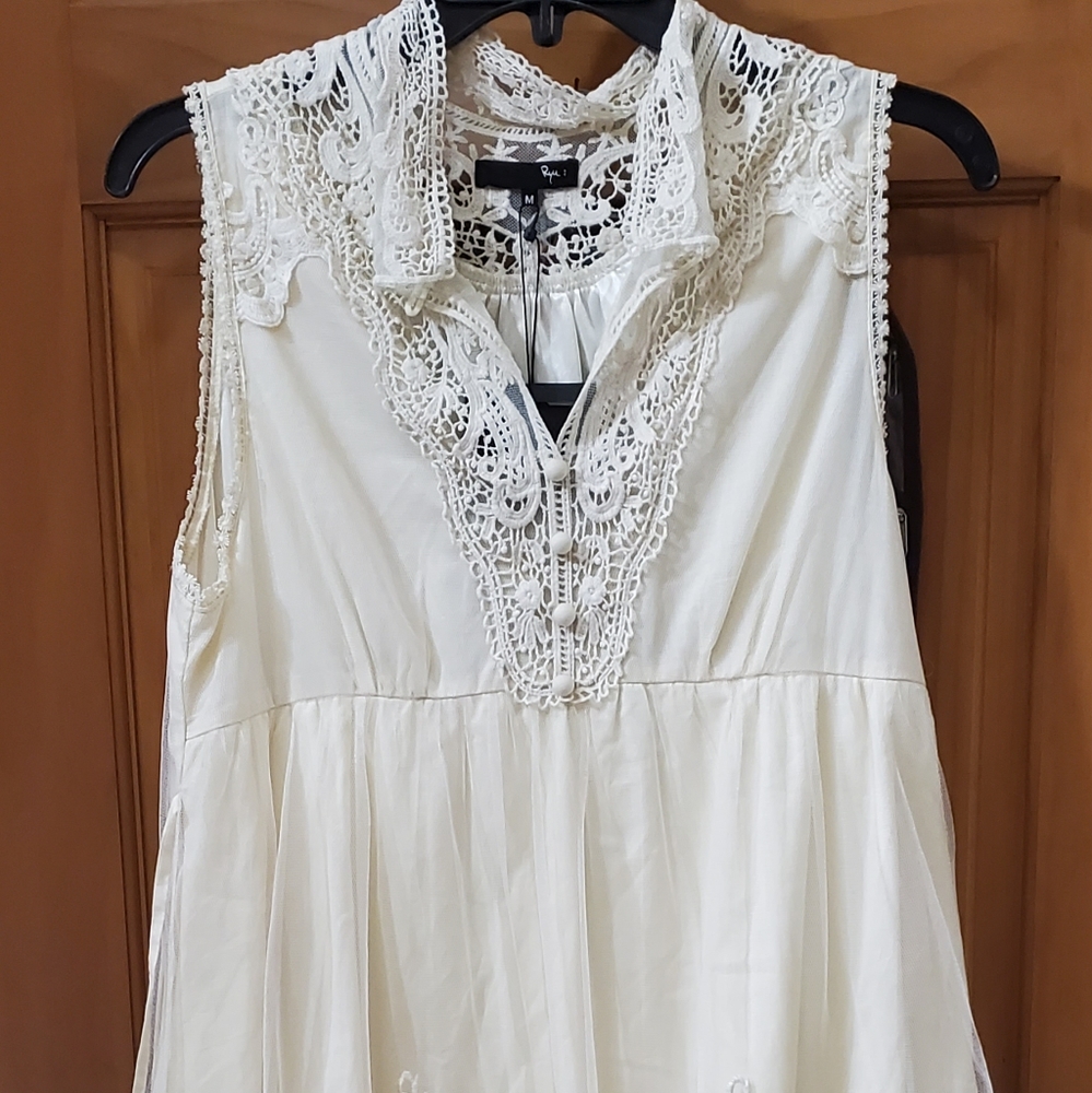 Beautiful Ryu dress - Picture 2 of 3